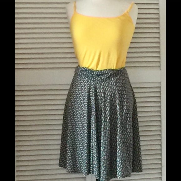 π΄SOLDπ΄Max Studio Little Polka Dot Skirt - Picture 4 of 6